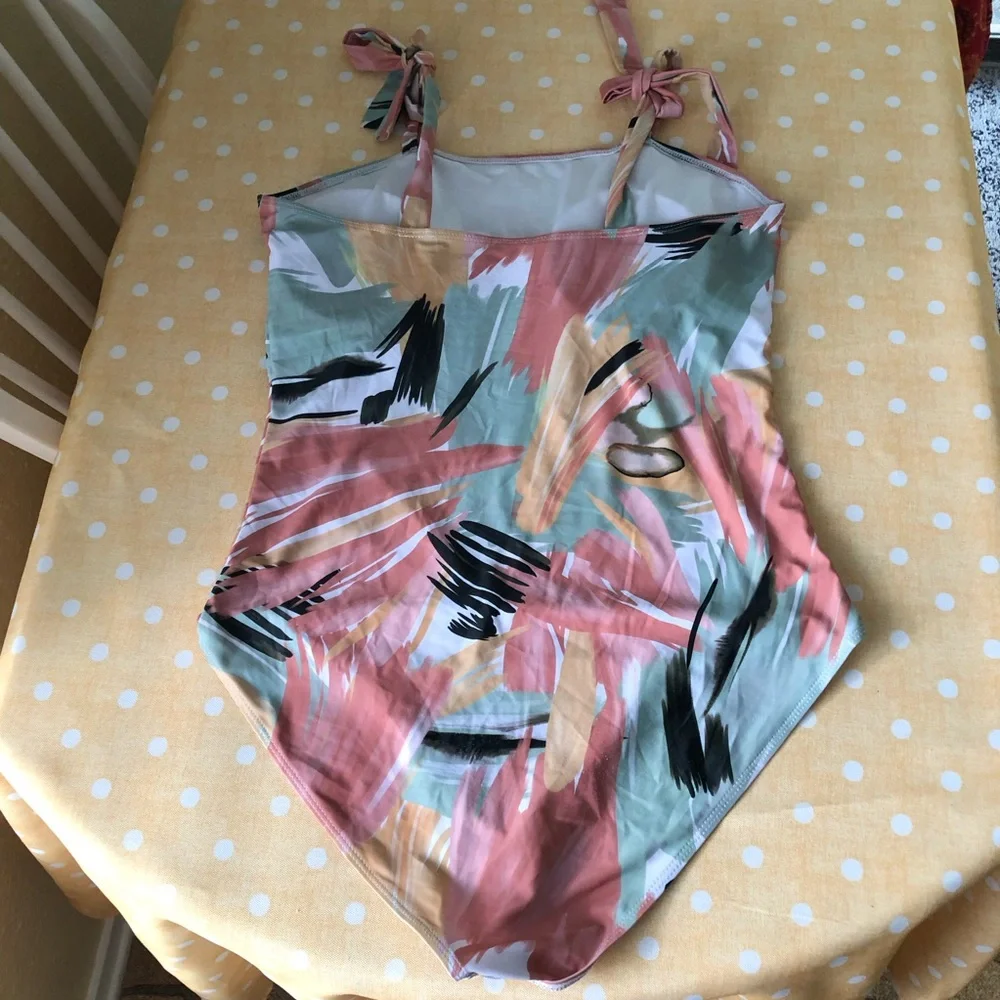 One piece Pink Abstract Swimsuit XL - Picture 5 of 10
